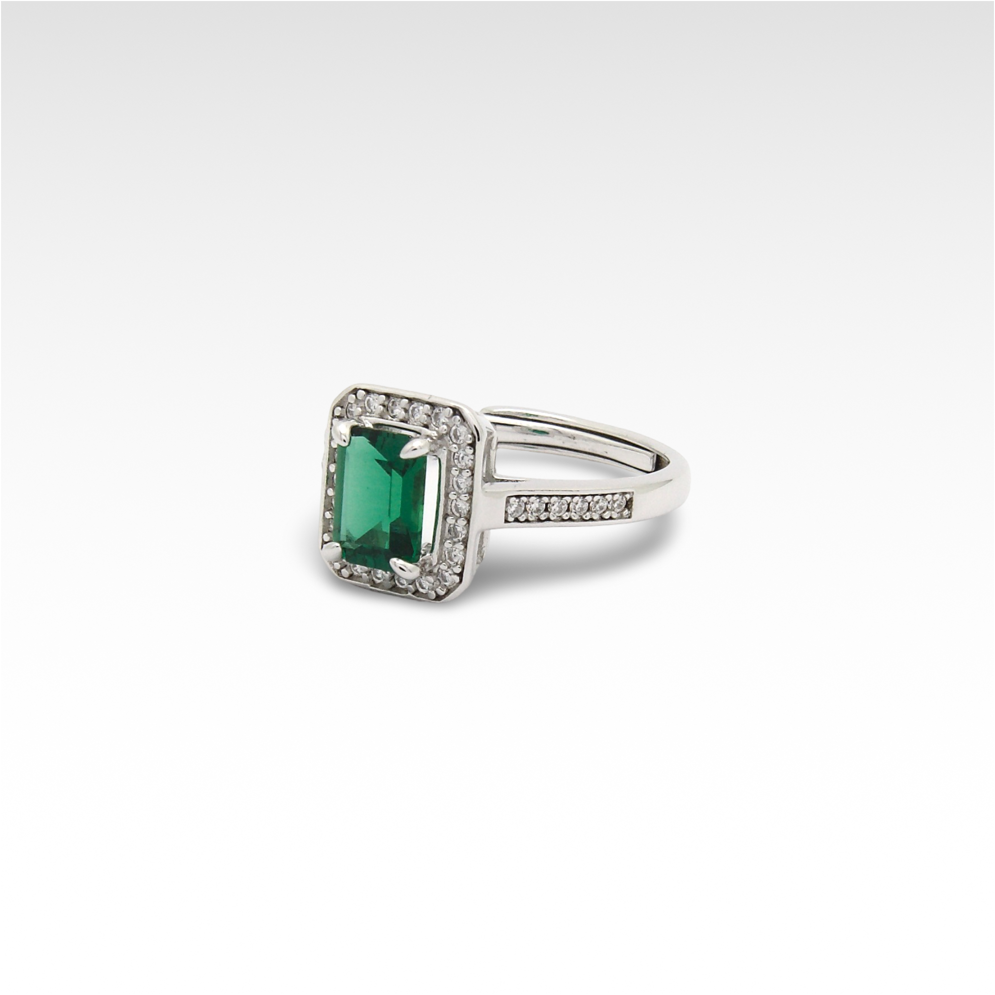 Founder’s Veridian Emerald-Cut Enclosure