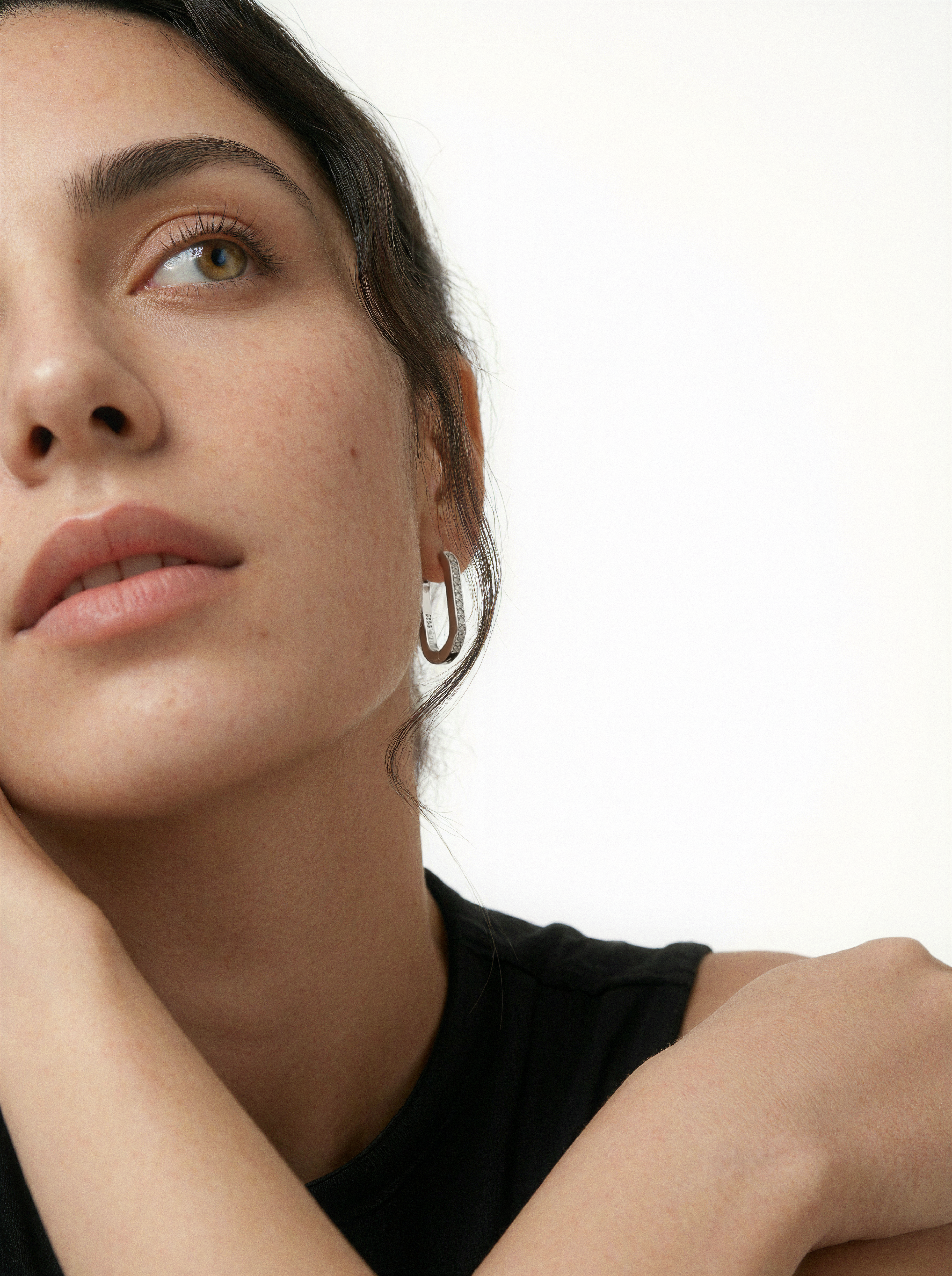 Founder’s Serenity Moissanite Hoop