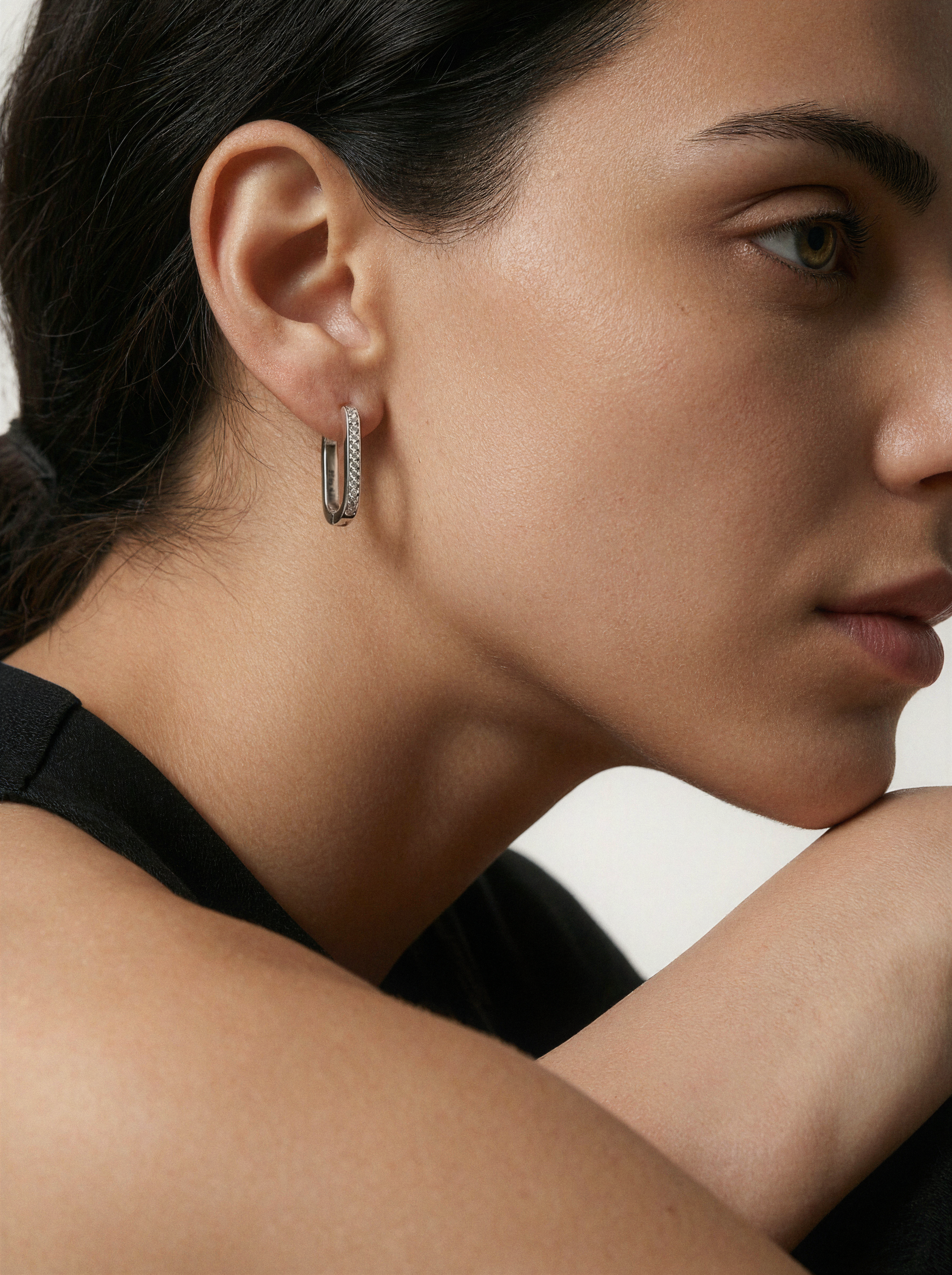 Founder’s Serenity Moissanite Hoop