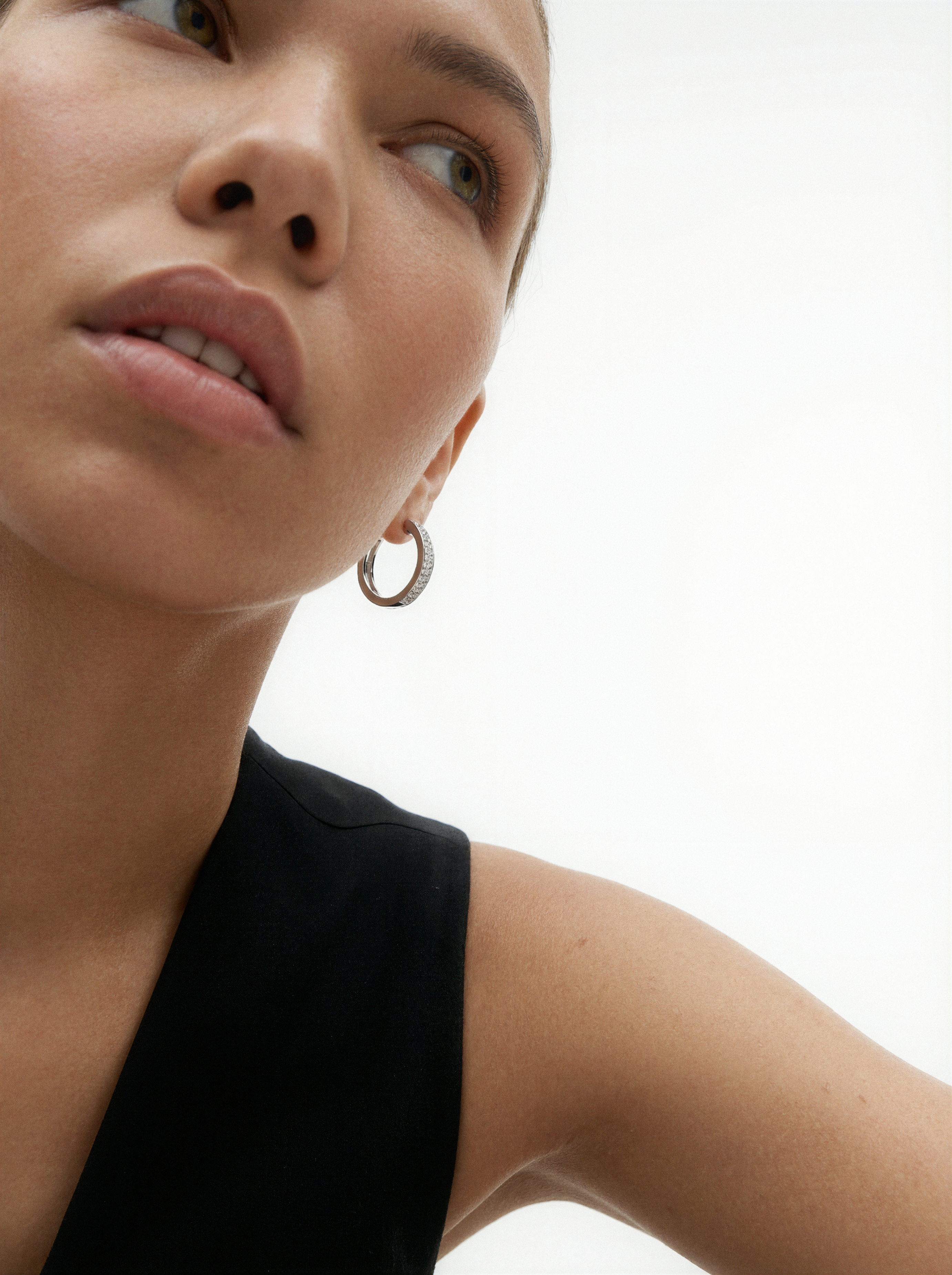 Founder’s Spirit Moissanite Hoop